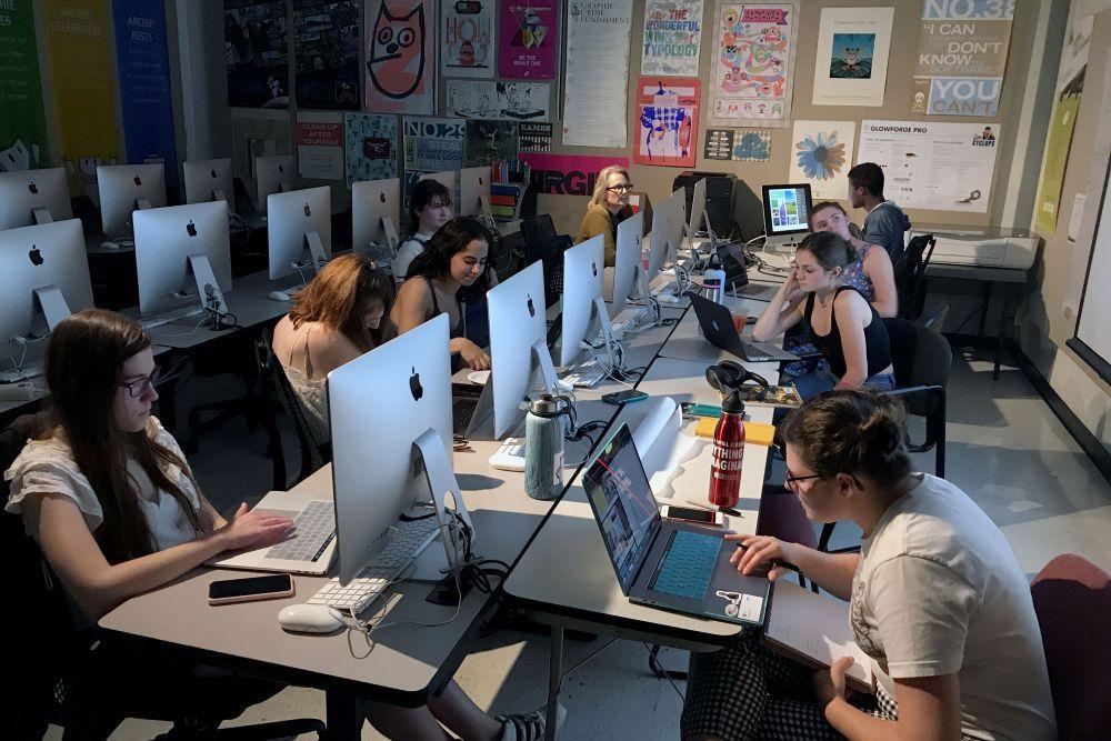 Graphic Design Course in Delhi | Graphic Design Course Near